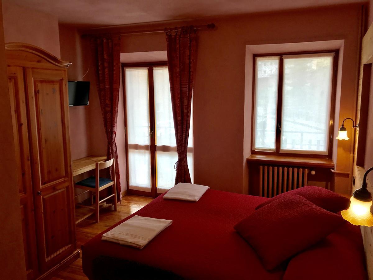 Albergo Club Alpino クリッソーロ エクステリア 写真