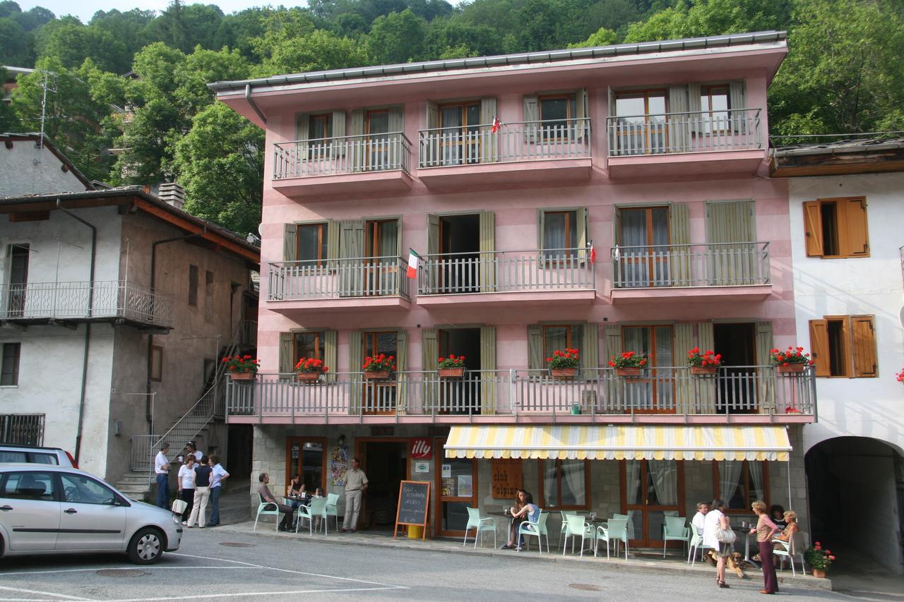 Albergo Club Alpino クリッソーロ エクステリア 写真