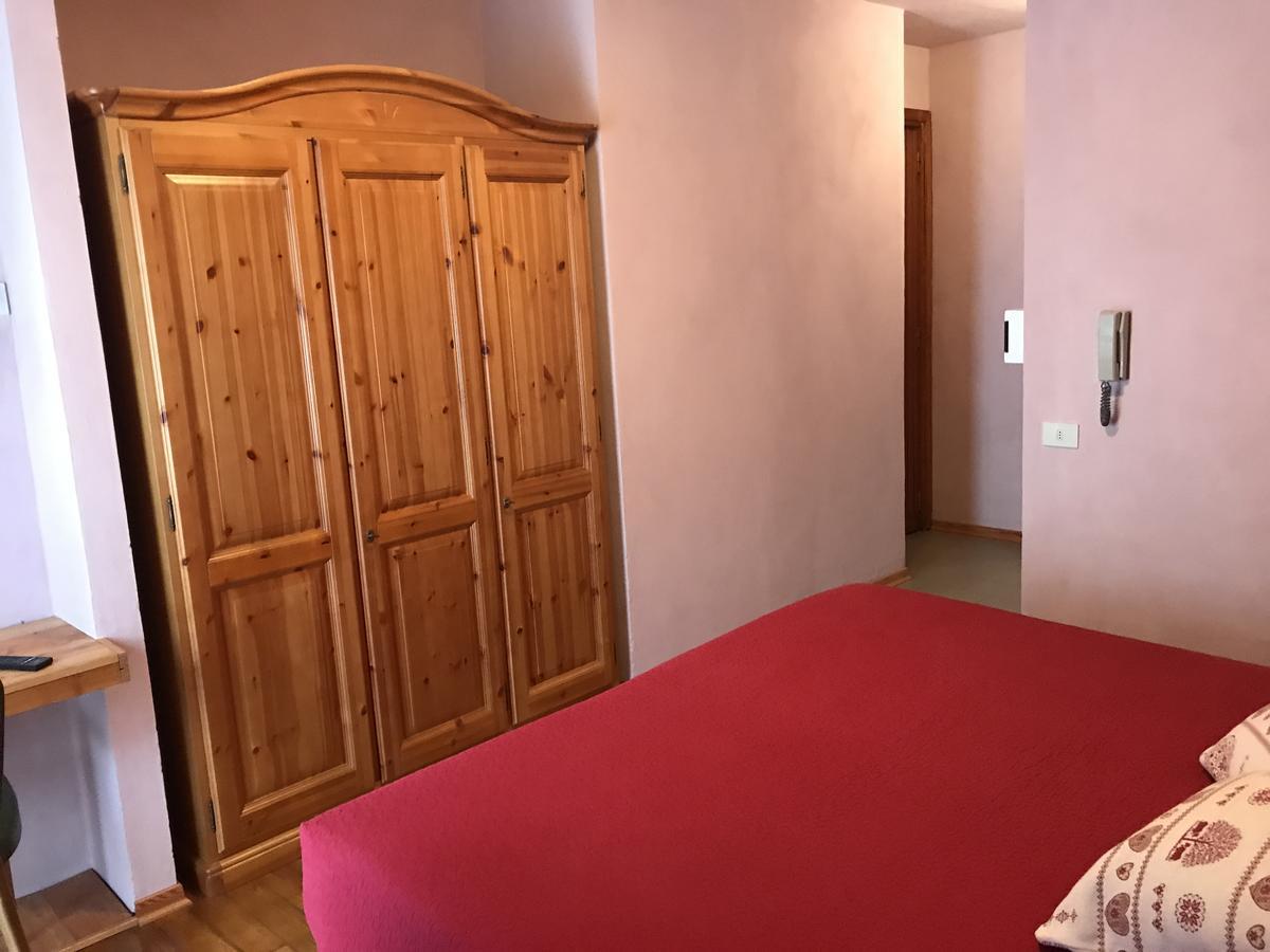 Albergo Club Alpino クリッソーロ エクステリア 写真